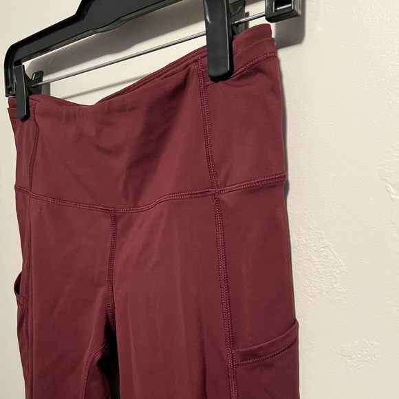 Lululemon Women Dark Sport Red Fast Free Crop II Nulux 19" Reflective Pant - Picture 6 of 12